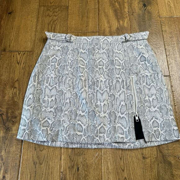 Free People Dresses & Skirts - Free People Midnight Magic Snake Print Zip Mini Skirt Womens Size 4